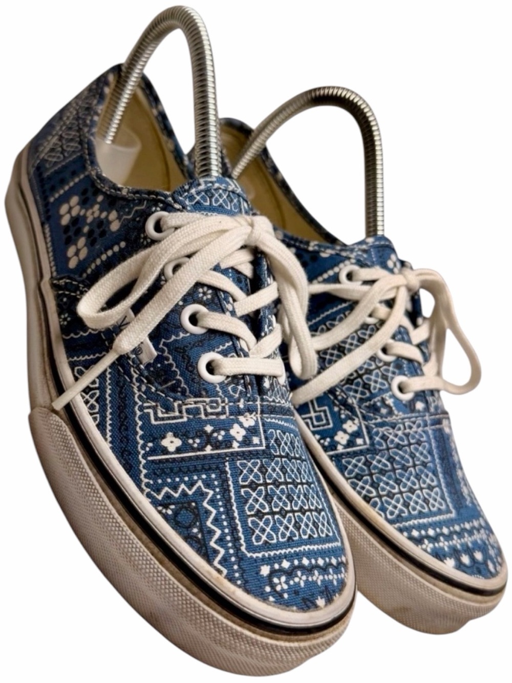 Vans Van Doren Bandana‎ Print Sneakers Blue White Canvas Women’s 7 Men’s 5.5